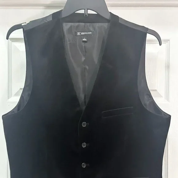 I.N.C. International Concepts Men’s Velvet Vest ‘Black’, Men's Size L - Picture 1 of 4